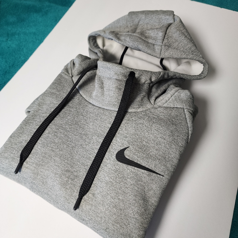 Nike Dri Fit Hoodie - Men - M